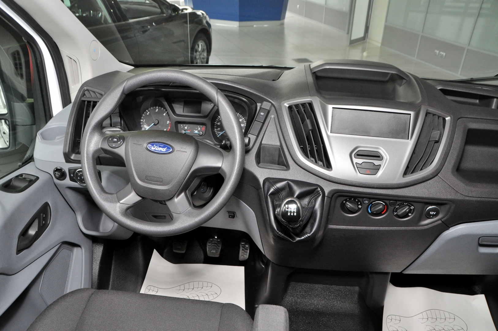 Популяризация Ford Transit и новая Ford Fiesta 2015