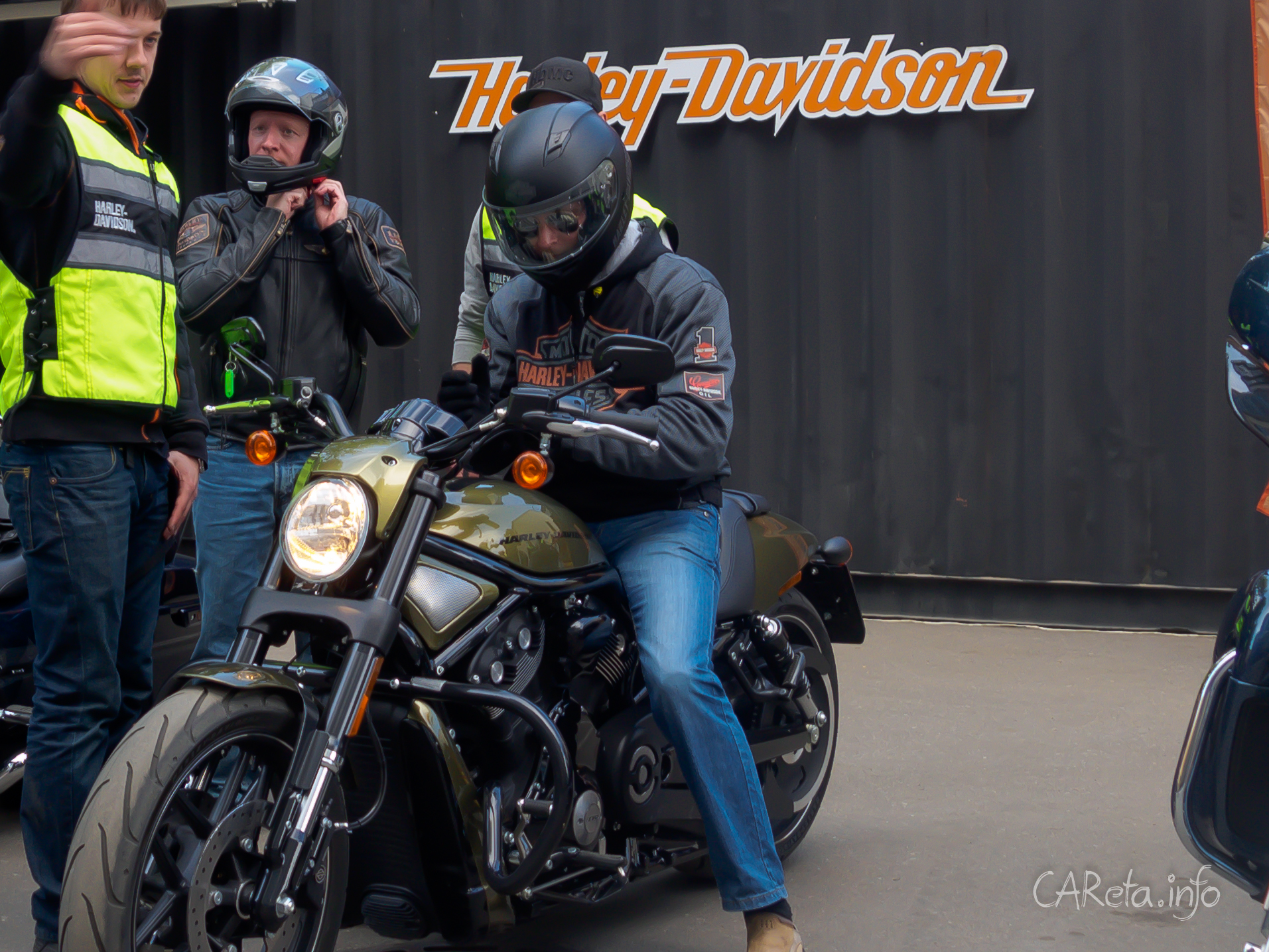 Брутальный Harley Tour в Петербурге
