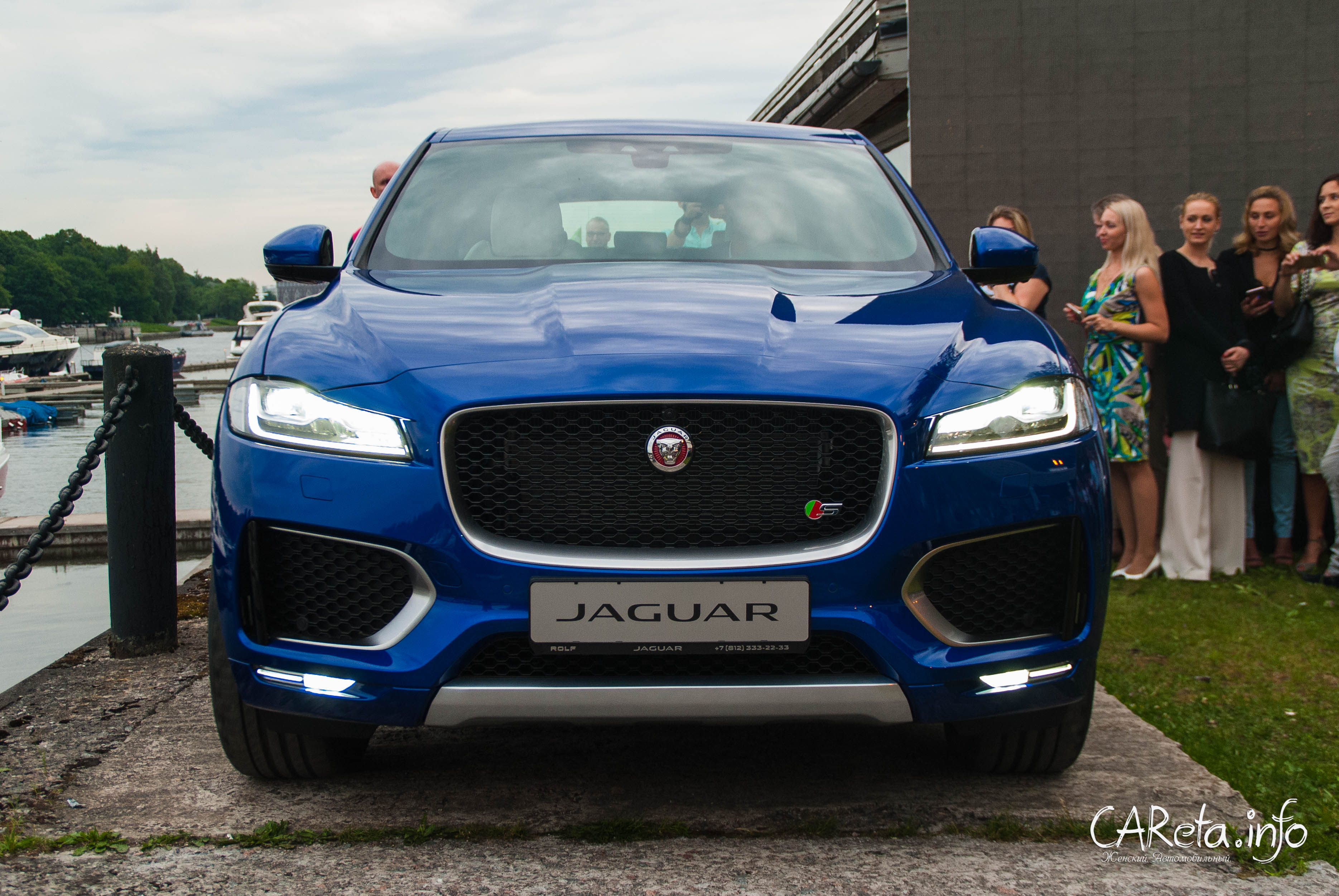 Долгожданный Jaguar F-PACE показан публике и готов к продажам