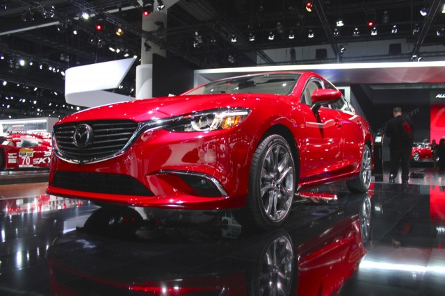 В России стартуют продажи новой Mazda 6