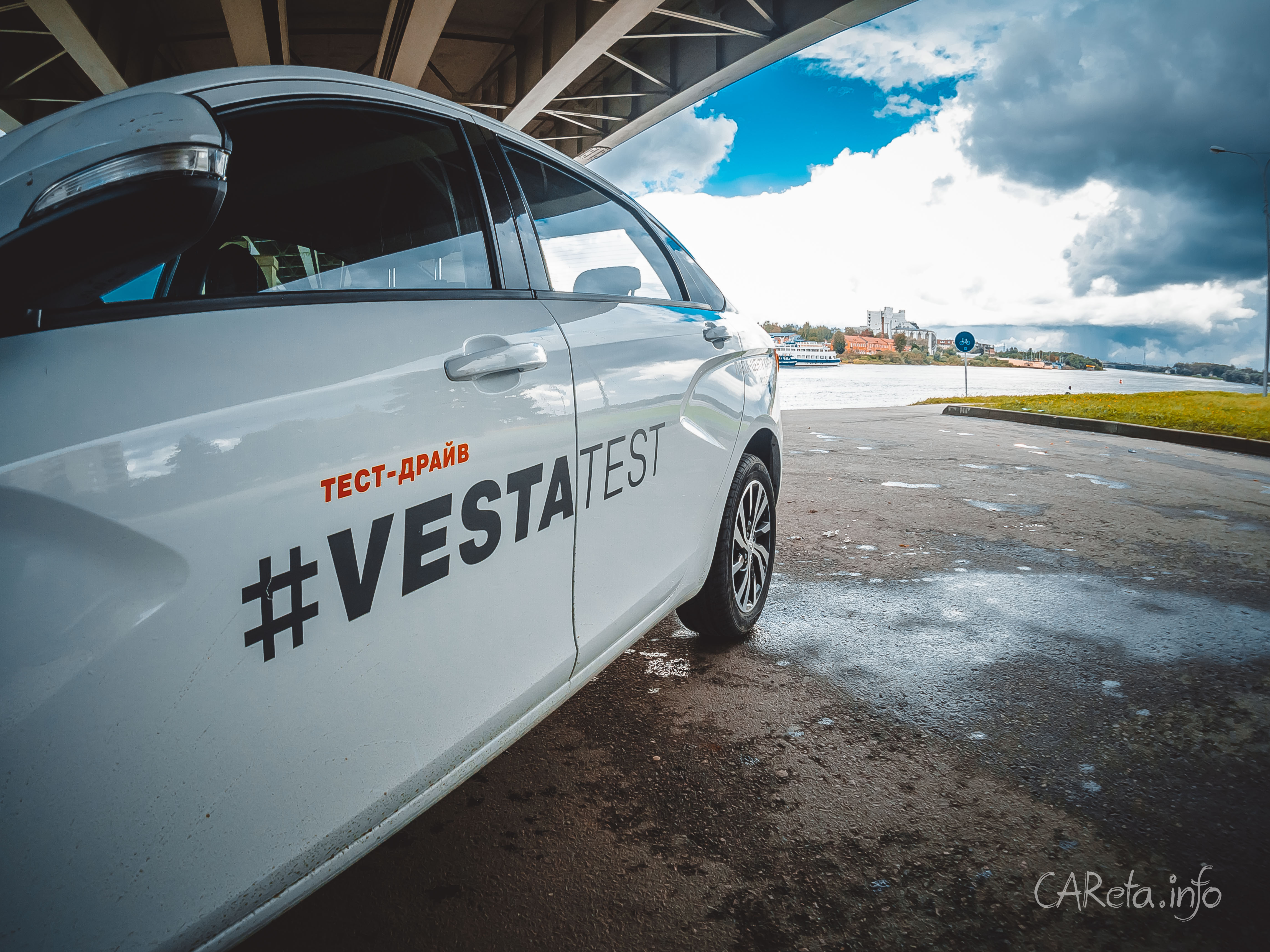 Автомобиль для отчаянных девушек. Тест-драйв LADA Vesta + мини-путеводитель по Великому Новгороду
