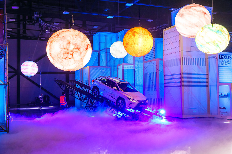 Lexus Live: Свет, камера, моторы!