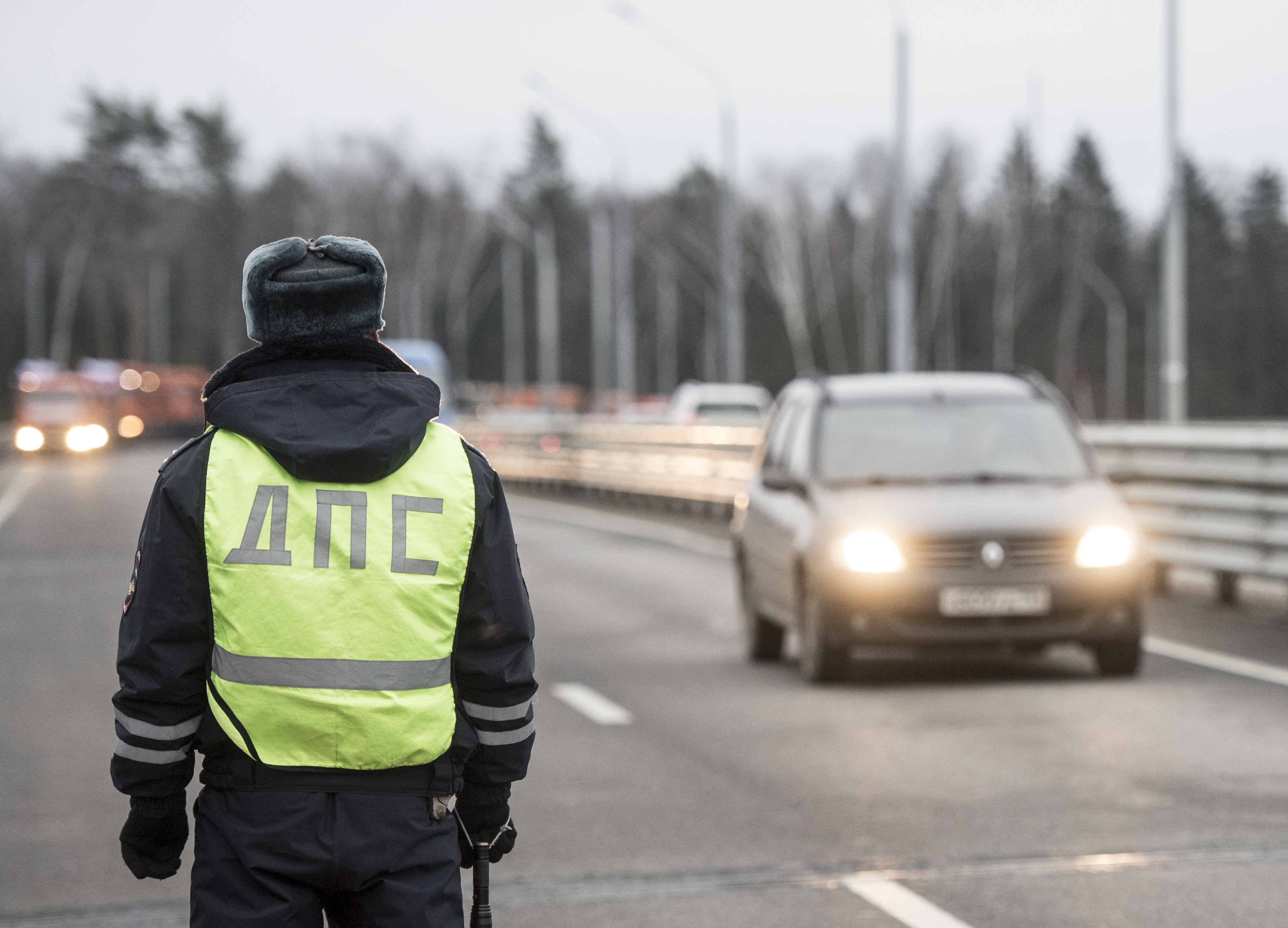 В России отказались от снижения нештрафуемого скоростного порога