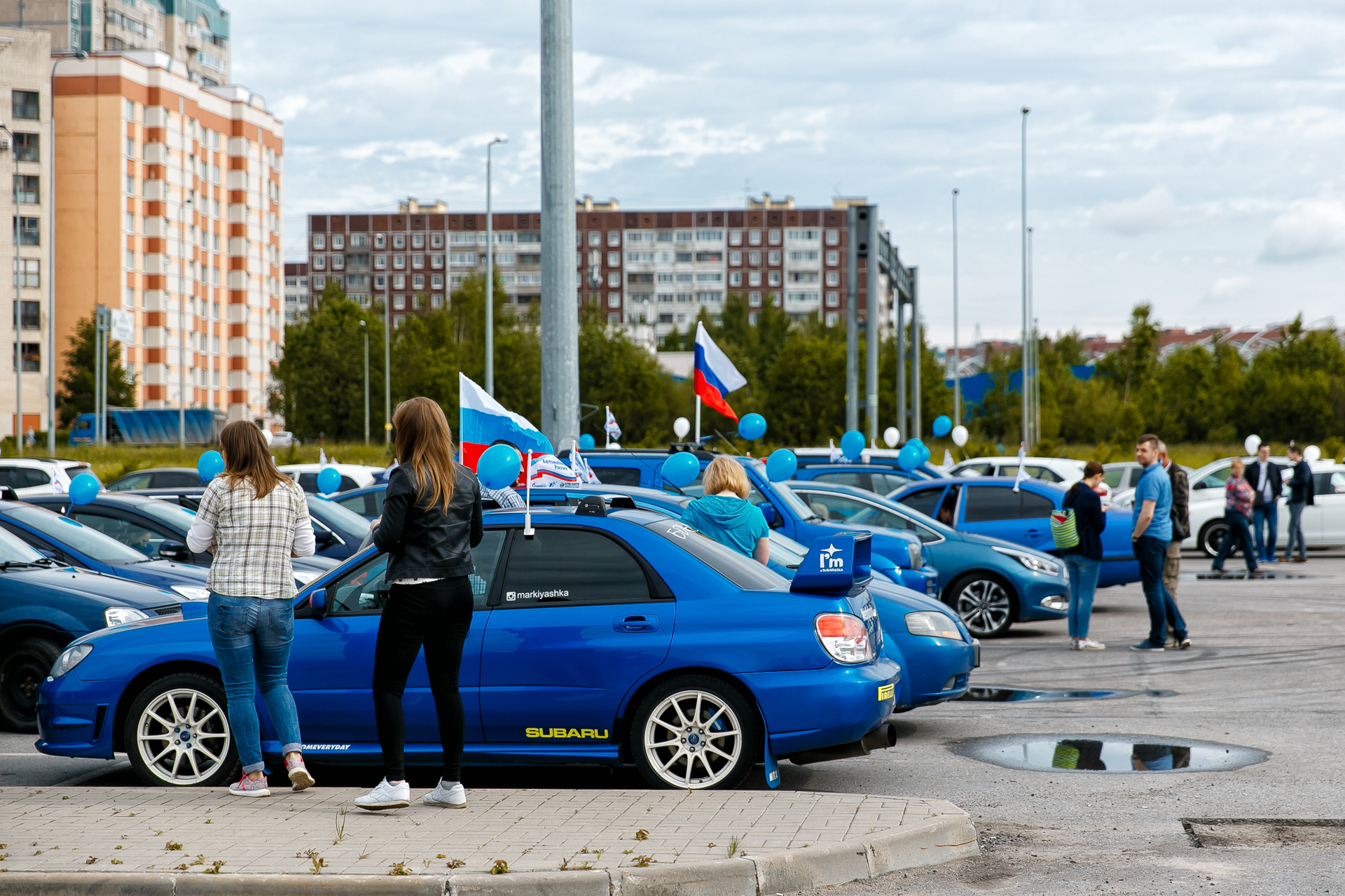 Автомобильная Россия: масштабный флешмоб в Санкт-Петербурге