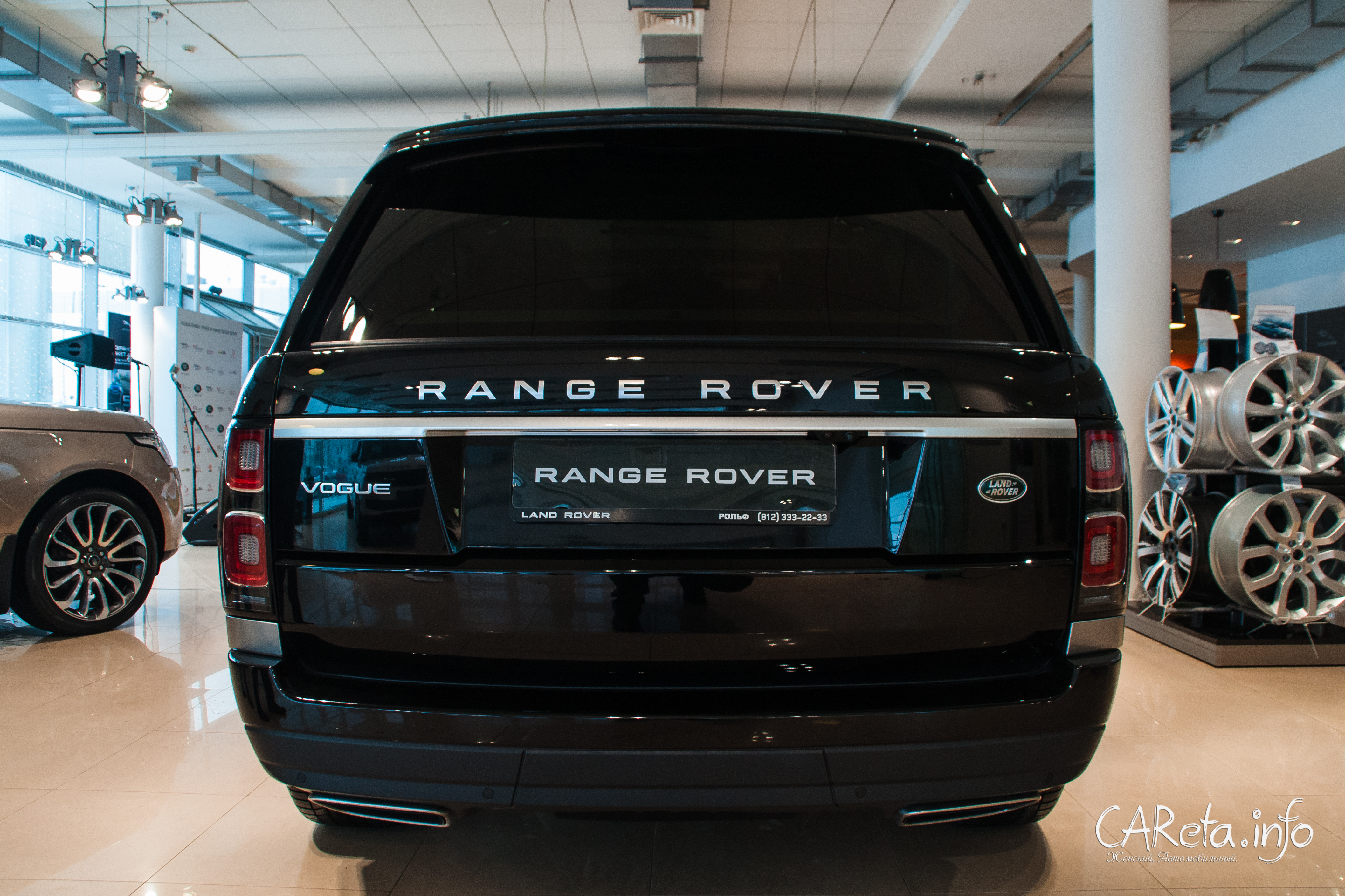 Обновленный Range Rover представлен в ДЦ Рольф