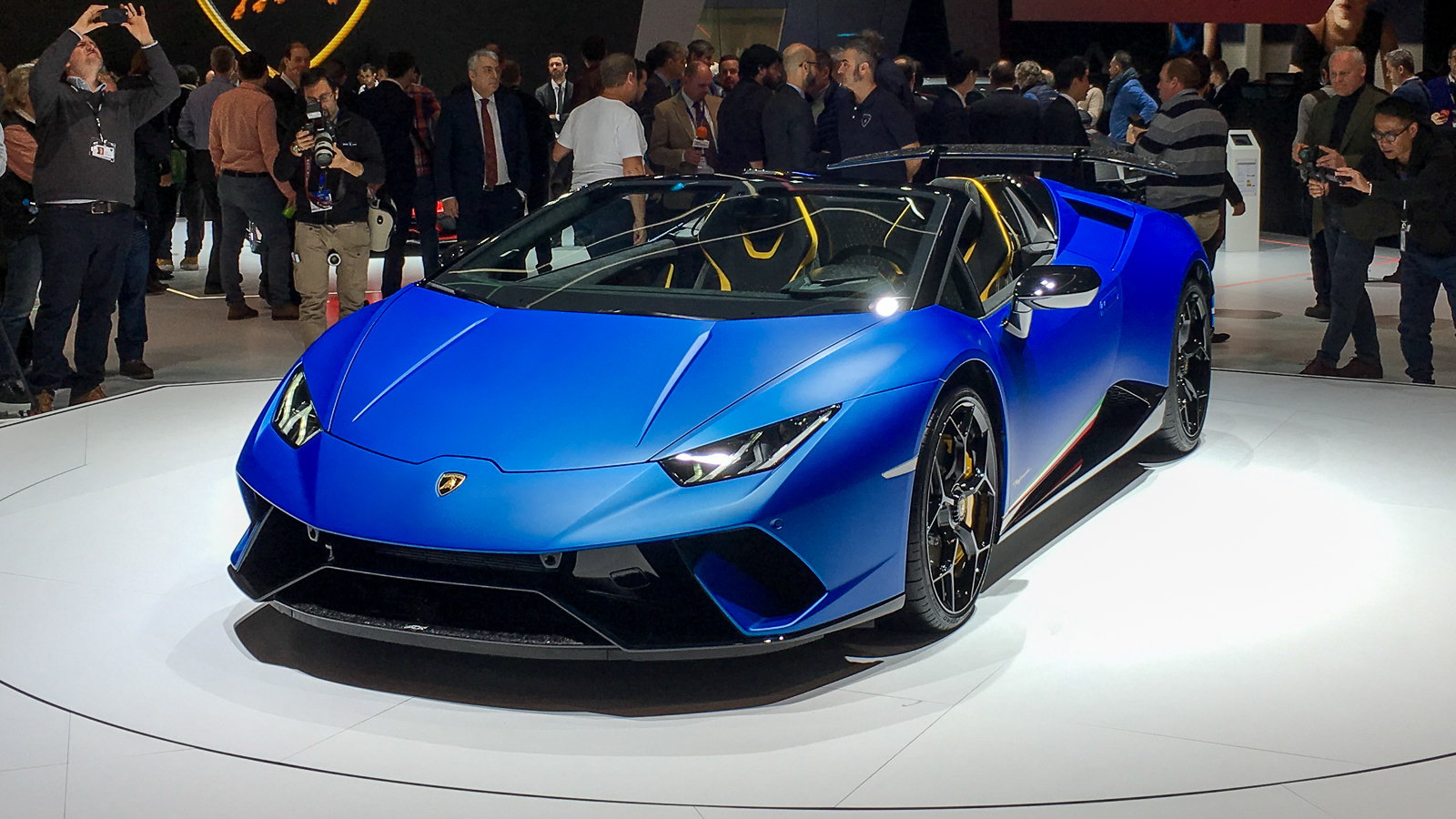 Новый Lamborghini за 220 тысяч евро