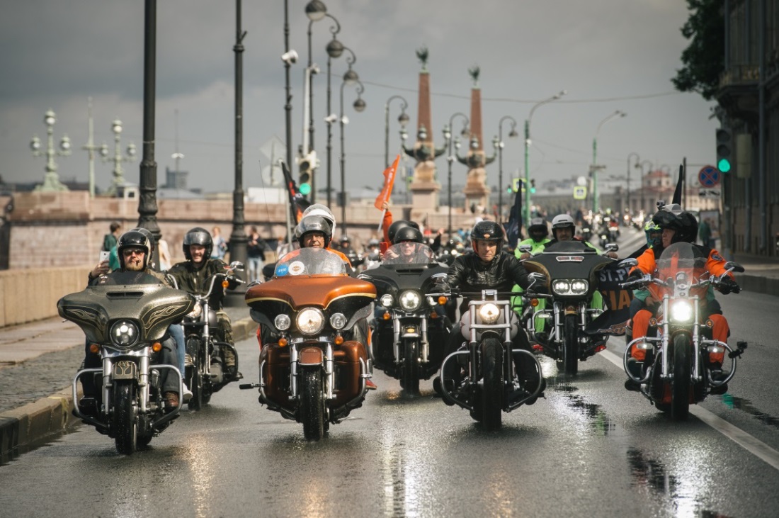 Громкий фестиваль: шум моторов на St.Petersburg Harley ® Days
