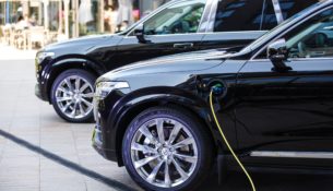 Volvo показала в России электрический XC90 Volvo показала в России электрический XC90