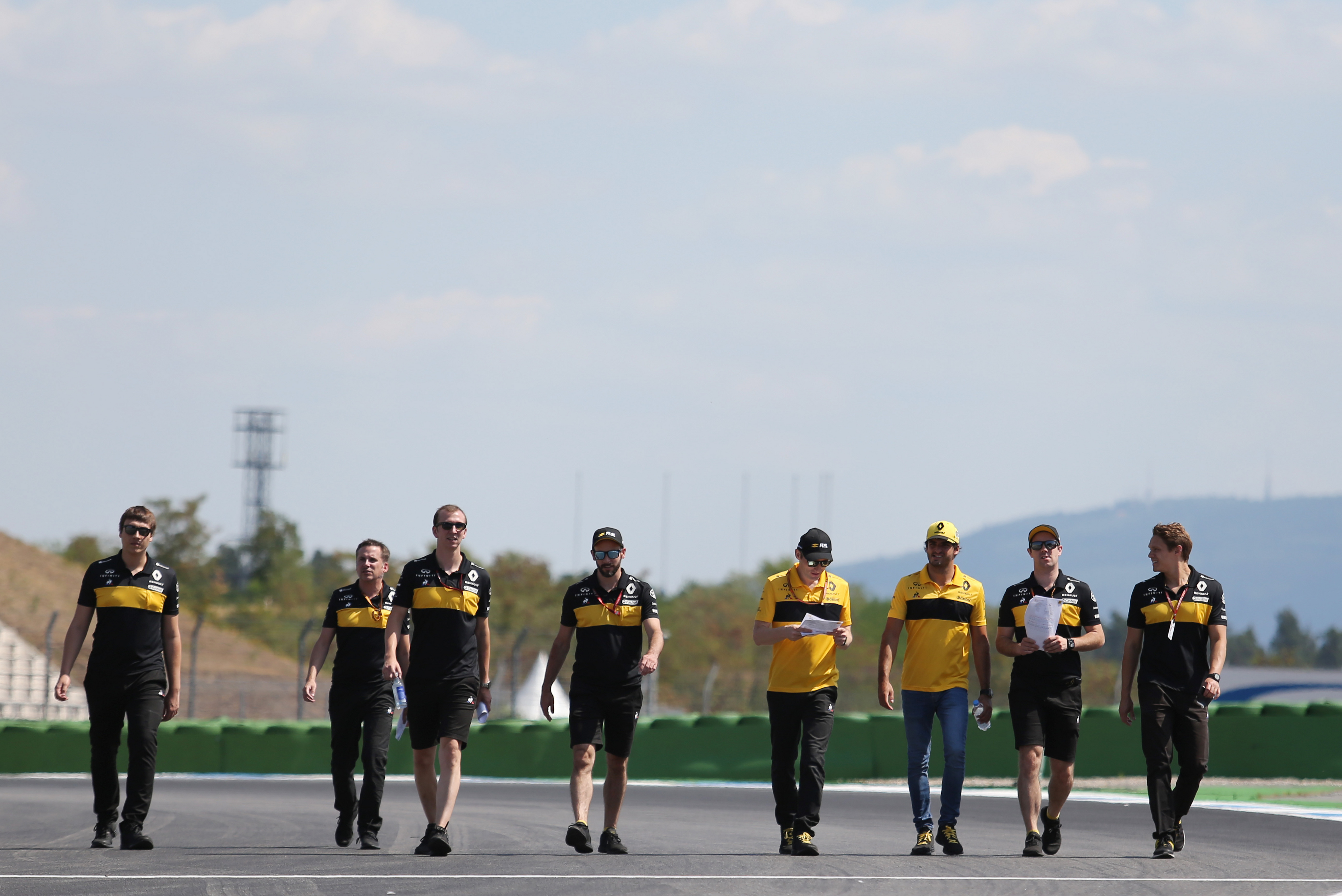 Команда Renault sport F1 team завершила сезон-2018