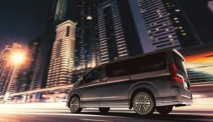 Toyota воскрешает "старый" минивэн Toyota воскрешает "старый" минивэн