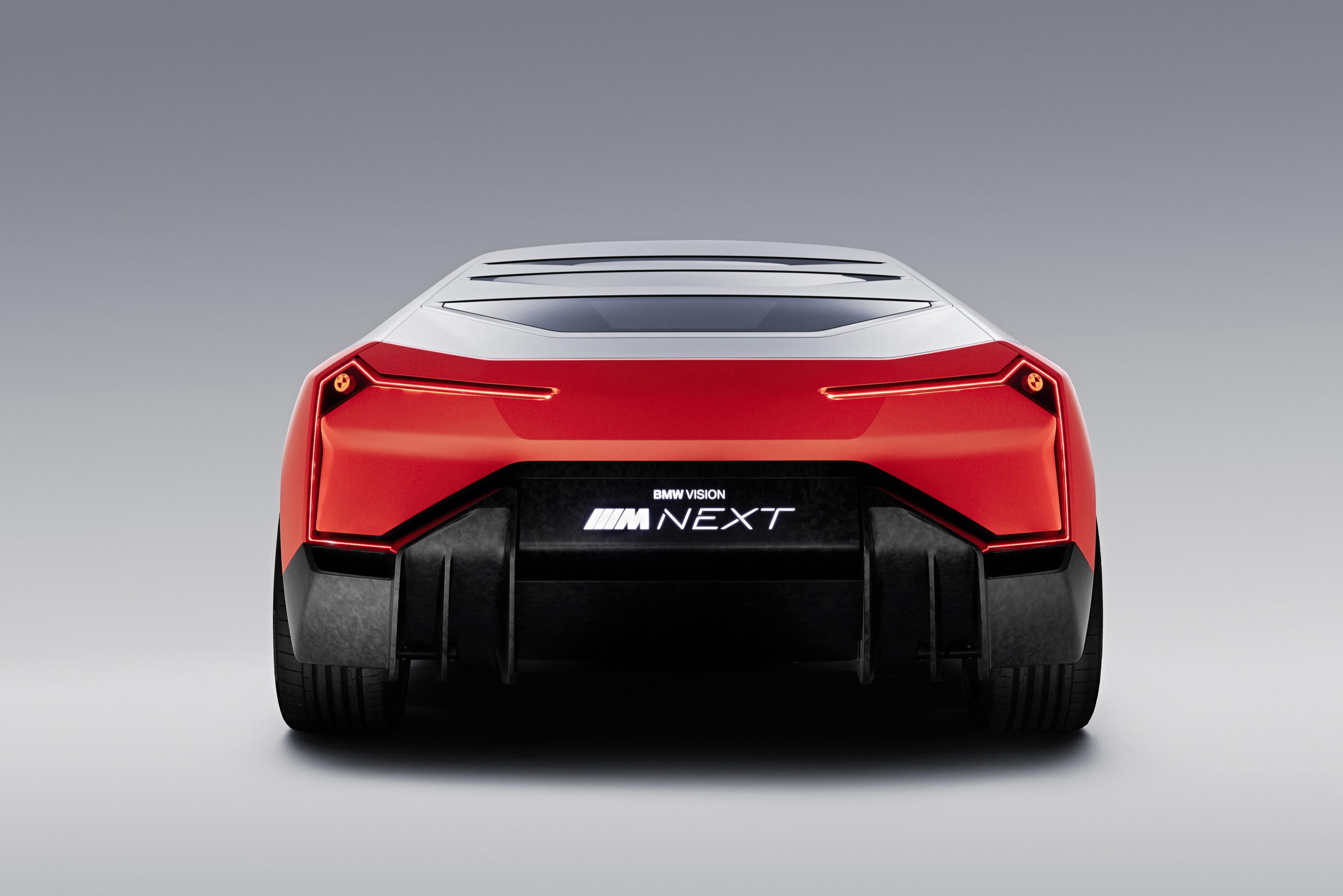 BMW представила концепт M Next
