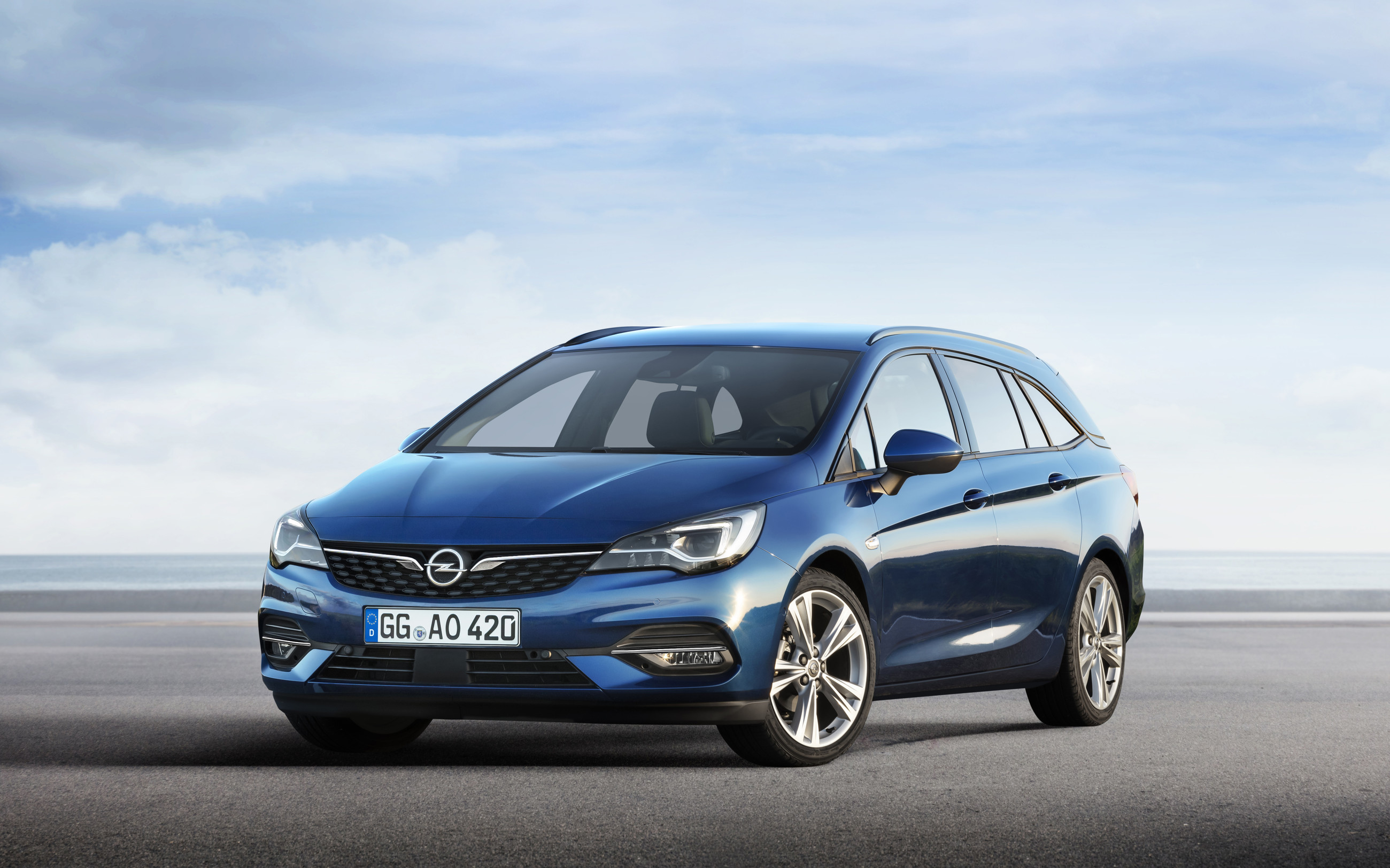 Opel Astra пережила обновление (и сохранила многое от GM)