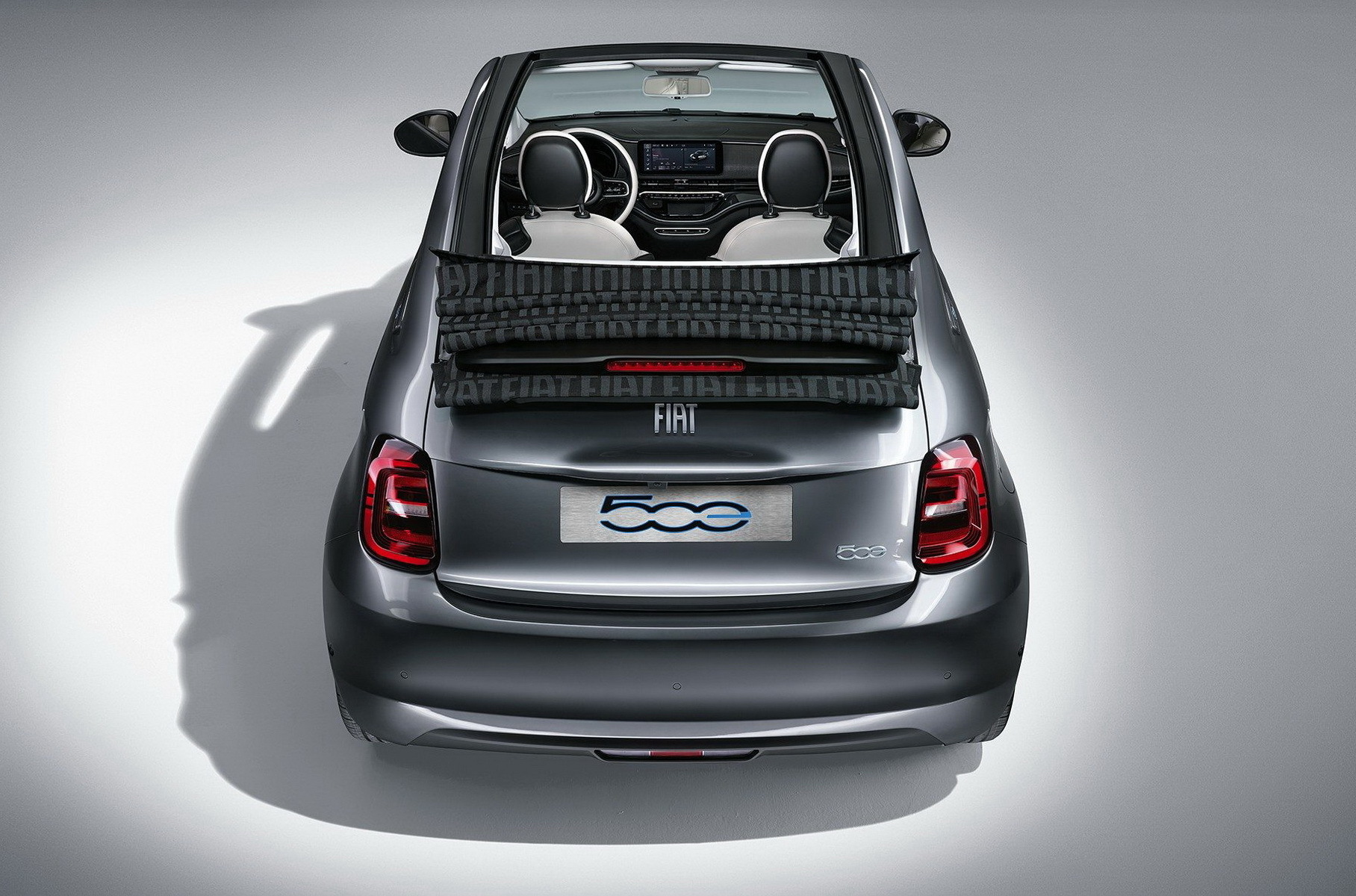 Новый Fiat 500: теперь электрический