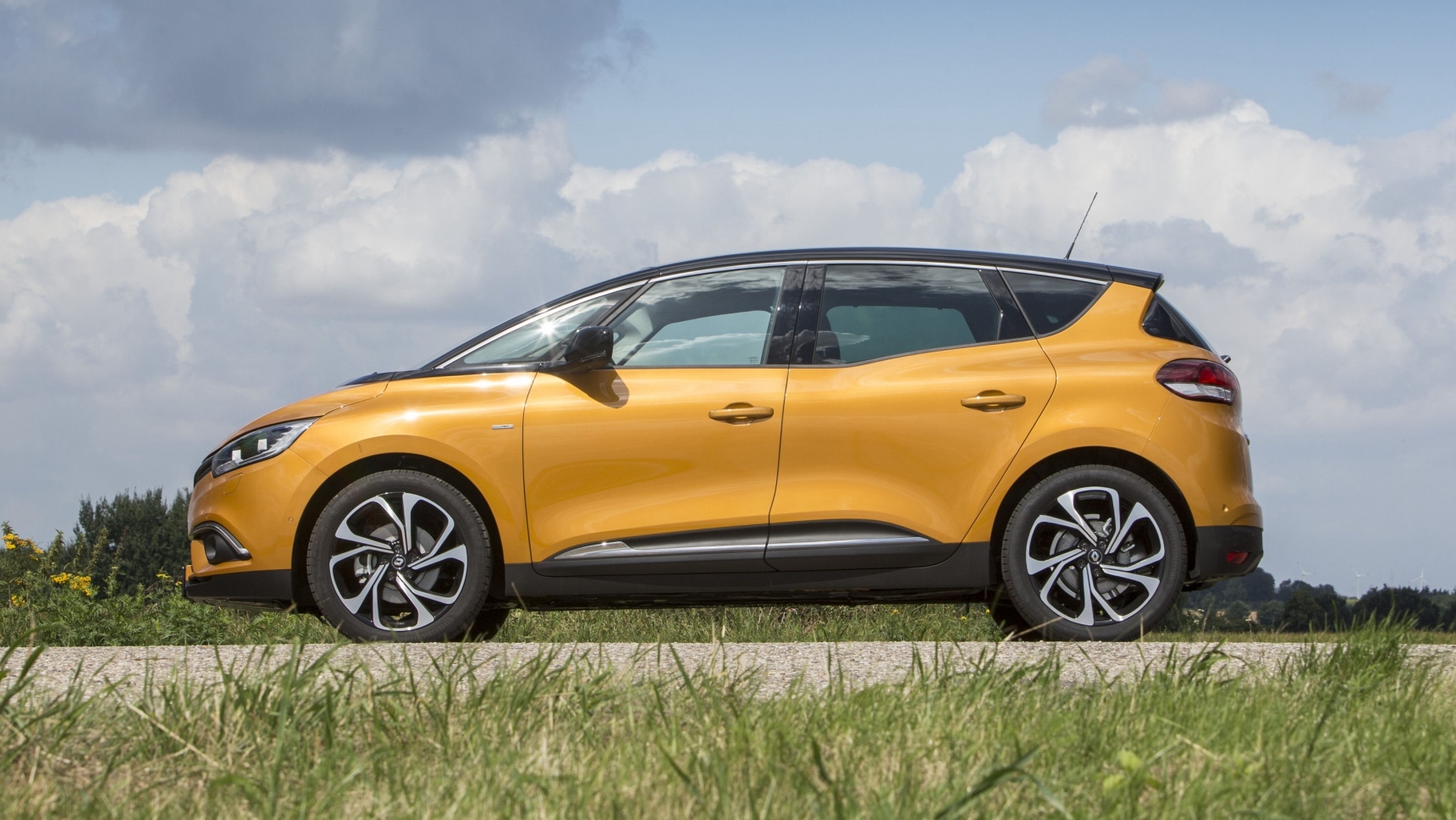 Renault Scenic снимают с производства